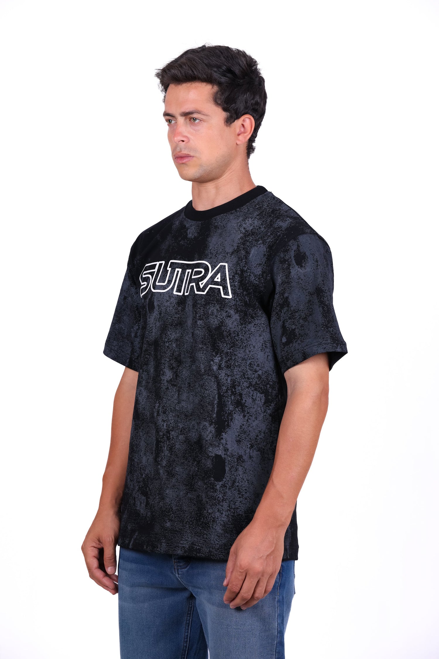 Tye Die PR_Sutra Bold